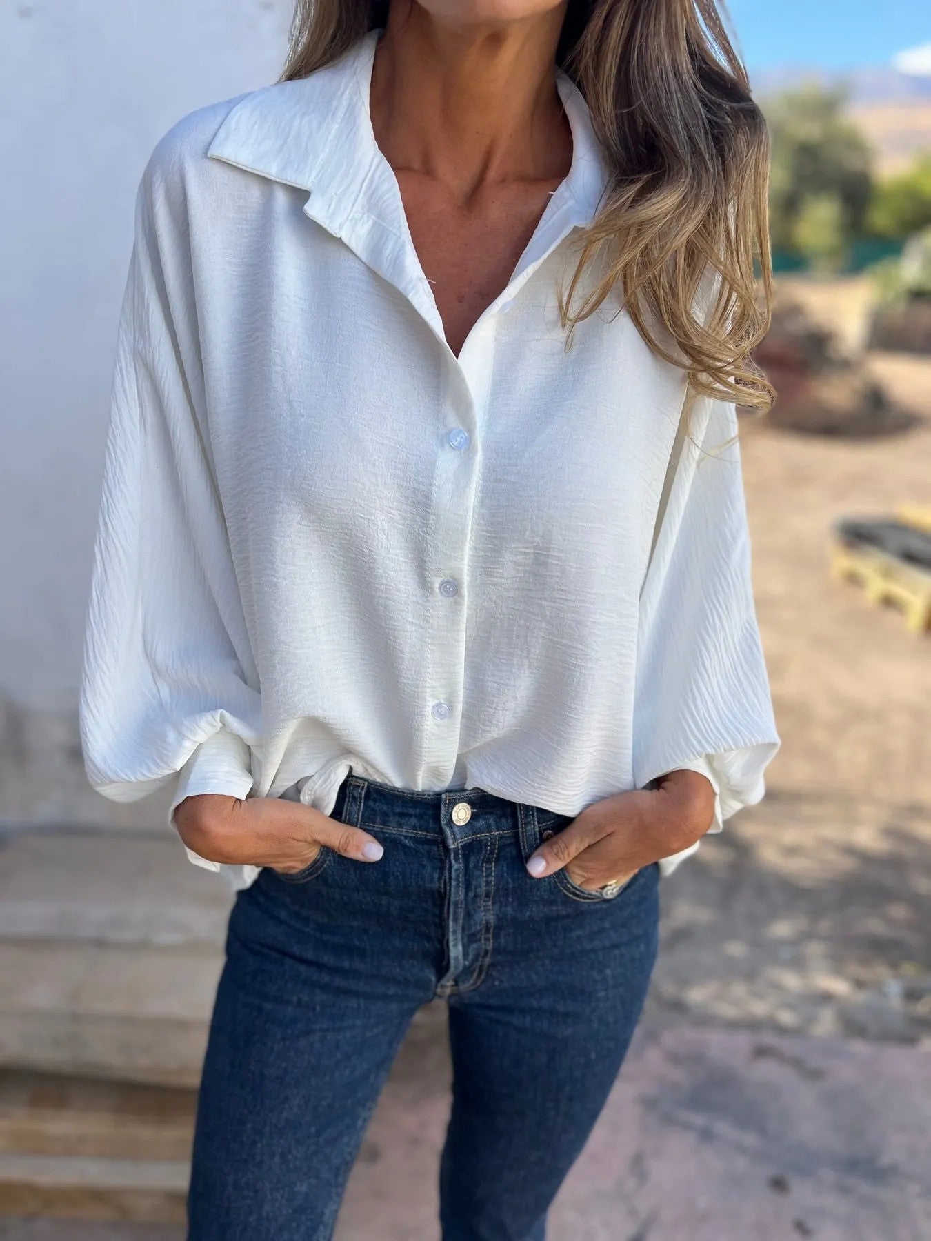 Chemise Femme Fluide à Manches Lanternes – Coupe Ample Élégante