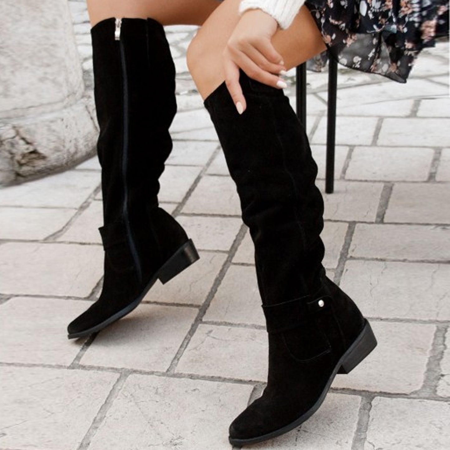 Bottes hautes plissées en suédine pour femme – Talon bas élégant