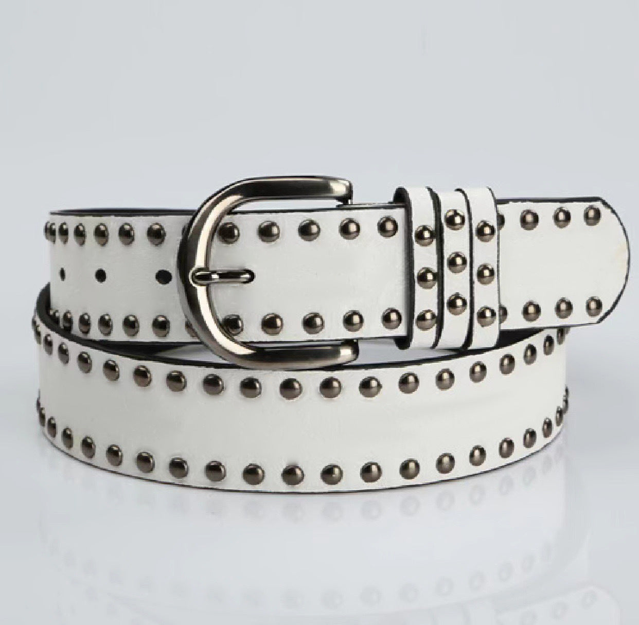 Ceinture Femme en Cuir Souple à Rivets