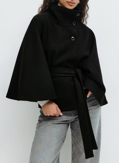 Manteau cape ceinturé pour femme – Élégance automne hiver
